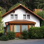 Haus Hirtenbergblick 公寓