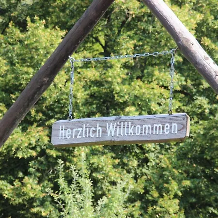 Haus Hirtenbergblick 公寓 Lonau