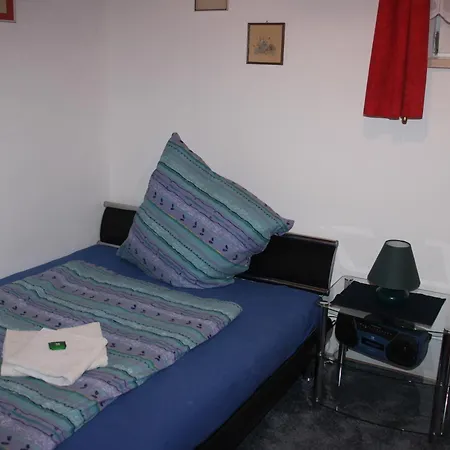 Haus Hirtenbergblick 公寓