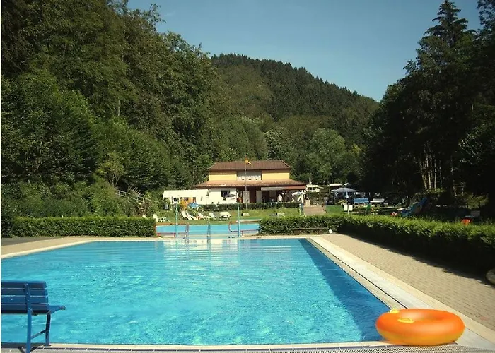 아파트 Haus Hirtenbergblick Lonau